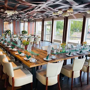 https://bergwirtschaft-wilder-mann-hotel-und-restaurant.dresdenhotels.net