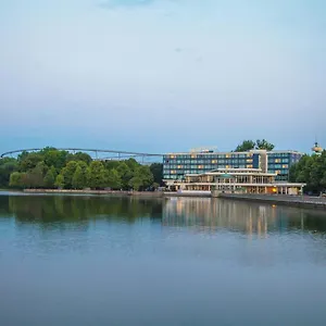 https://courtyard-by-marriott-hannover-maschsee.hannover-hotel.net